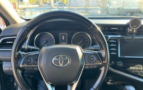 Toyota Camry, 2018 год, 2 560 000 рублей, 8 фотография