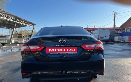 Toyota Camry, 2018 год, 2 560 000 рублей, 5 фотография