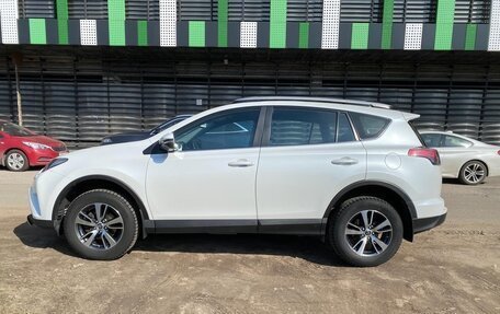 Toyota RAV4, 2018 год, 2 700 000 рублей, 7 фотография
