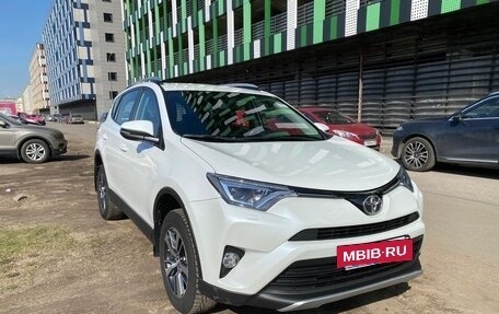 Toyota RAV4, 2018 год, 2 700 000 рублей, 13 фотография