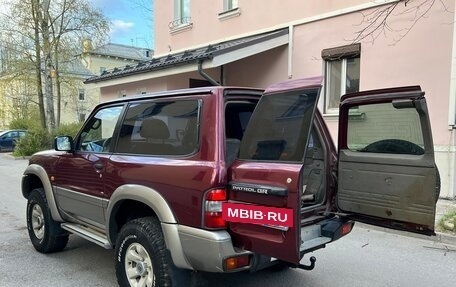 Nissan Patrol, 2000 год, 890 000 рублей, 16 фотография