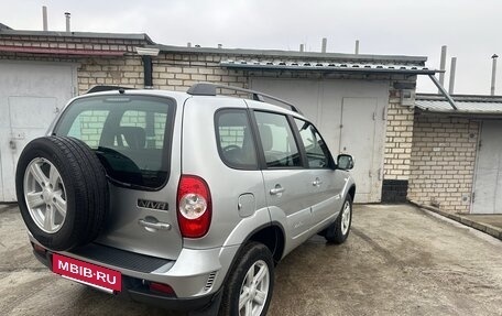 Chevrolet Niva I рестайлинг, 2015 год, 820 000 рублей, 12 фотография