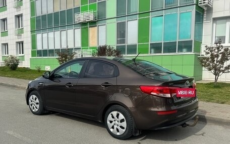 KIA Rio III рестайлинг, 2015 год, 880 000 рублей, 6 фотография