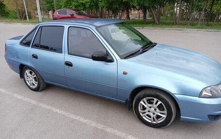 Daewoo Nexia I рестайлинг, 2008 год, 260 000 рублей, 2 фотография