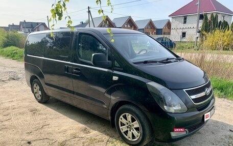 Hyundai Grand Starex Grand Starex I рестайлинг 2, 2008 год, 1 290 000 рублей, 2 фотография