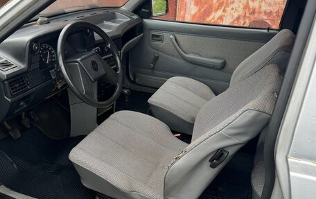 Opel Kadett E рестайлинг, 1987 год, 90 000 рублей, 12 фотография