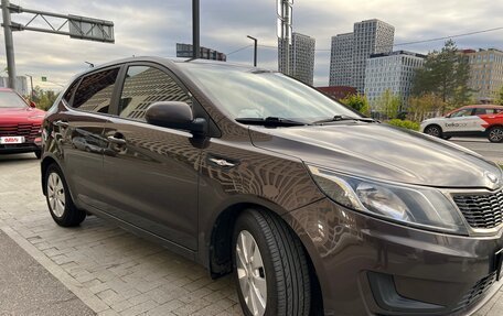 KIA Rio III рестайлинг, 2014 год, 830 000 рублей, 2 фотография