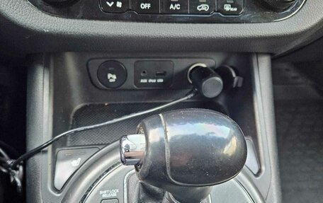 KIA Sportage III, 2011 год, 1 290 000 рублей, 11 фотография
