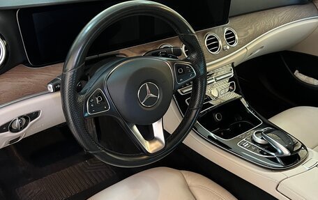 Mercedes-Benz E-Класс, 2016 год, 3 600 000 рублей, 25 фотография