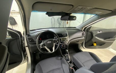 Hyundai Solaris II рестайлинг, 2013 год, 990 000 рублей, 7 фотография