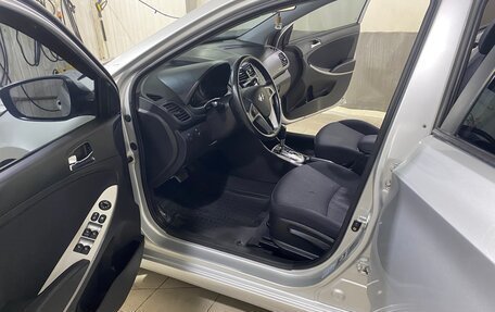Hyundai Solaris II рестайлинг, 2013 год, 990 000 рублей, 9 фотография