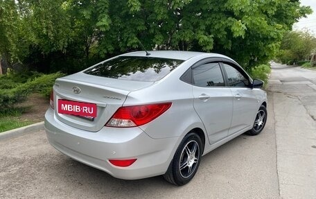 Hyundai Solaris II рестайлинг, 2013 год, 990 000 рублей, 4 фотография