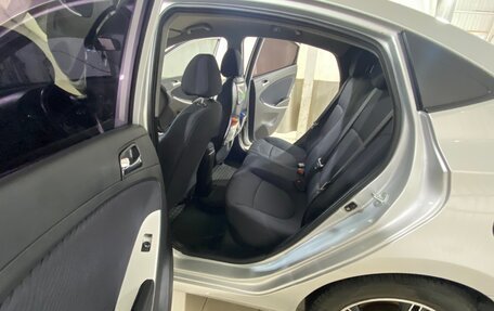 Hyundai Solaris II рестайлинг, 2013 год, 990 000 рублей, 14 фотография