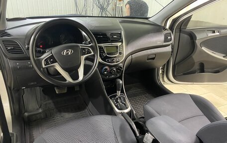 Hyundai Solaris II рестайлинг, 2013 год, 990 000 рублей, 11 фотография
