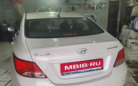 Hyundai Solaris II рестайлинг, 2015 год, 1 050 000 рублей, 2 фотография