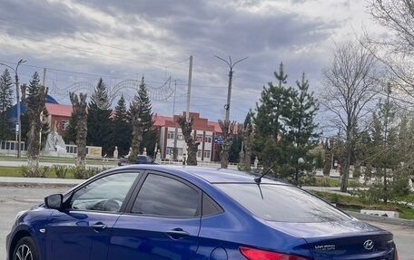 Hyundai Solaris II рестайлинг, 2011 год, 700 000 рублей, 6 фотография