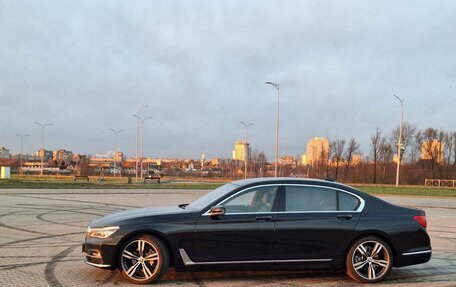 BMW 7 серия, 2017 год, 4 199 000 рублей, 15 фотография