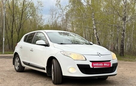 Renault Megane III, 2012 год, 750 000 рублей, 2 фотография