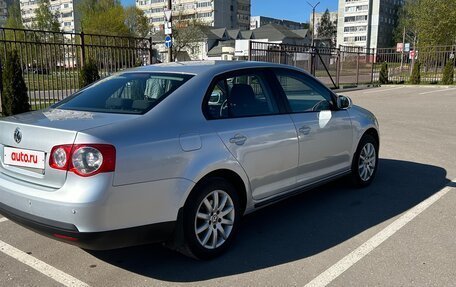 Volkswagen Jetta VI, 2010 год, 600 000 рублей, 5 фотография