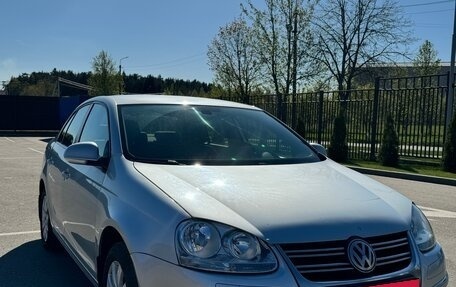 Volkswagen Jetta VI, 2010 год, 600 000 рублей, 2 фотография