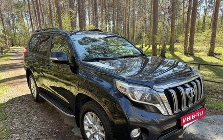 Toyota Land Cruiser Prado 150 рестайлинг 2, 2014 год, 3 630 000 рублей, 3 фотография