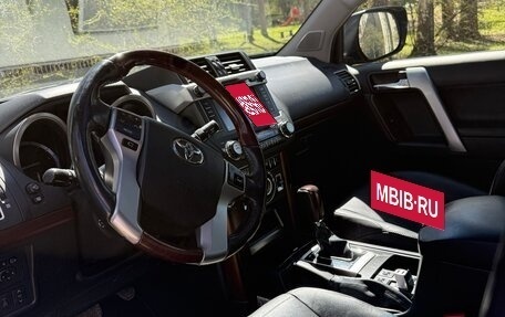 Toyota Land Cruiser Prado 150 рестайлинг 2, 2014 год, 3 630 000 рублей, 9 фотография