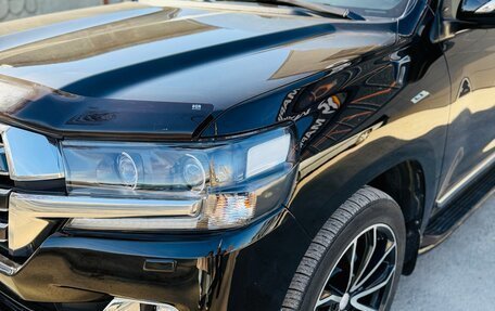 Toyota Land Cruiser 200, 2017 год, 9 200 000 рублей, 7 фотография