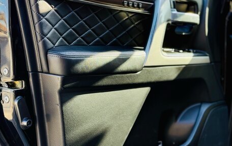 Toyota Land Cruiser 200, 2017 год, 9 200 000 рублей, 10 фотография