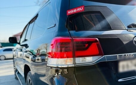 Toyota Land Cruiser 200, 2017 год, 9 200 000 рублей, 18 фотография