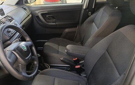 Skoda Fabia II, 2010 год, 720 000 рублей, 29 фотография