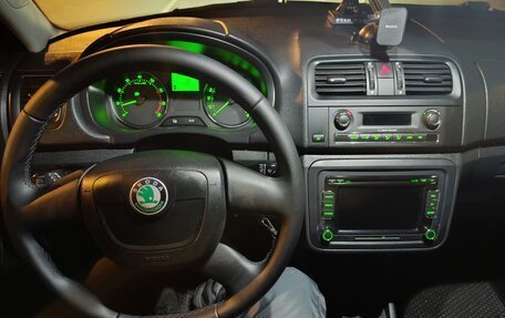 Skoda Fabia II, 2010 год, 720 000 рублей, 32 фотография