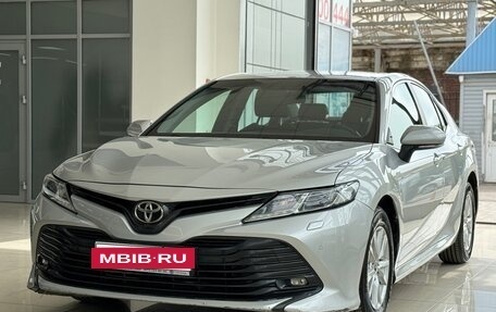 Toyota Camry, 2019 год, 2 950 000 рублей, 3 фотография