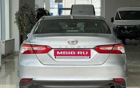 Toyota Camry, 2019 год, 2 950 000 рублей, 5 фотография