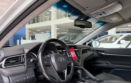 Toyota Camry, 2019 год, 2 950 000 рублей, 9 фотография