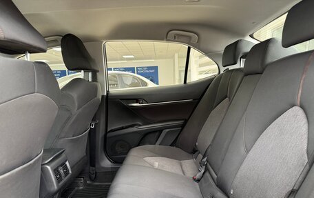 Toyota Camry, 2019 год, 2 950 000 рублей, 18 фотография