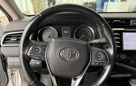 Toyota Camry, 2019 год, 2 950 000 рублей, 11 фотография