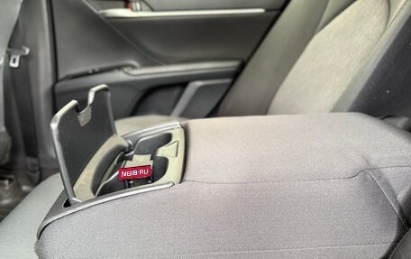 Toyota Camry, 2019 год, 2 950 000 рублей, 20 фотография