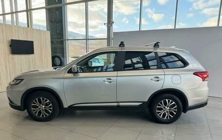 Mitsubishi Outlander III рестайлинг 3, 2018 год, 2 420 000 рублей, 2 фотография