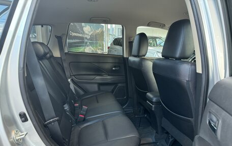 Mitsubishi Outlander III рестайлинг 3, 2018 год, 2 420 000 рублей, 29 фотография