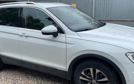 Volkswagen Tiguan II, 2019 год, 2 300 000 рублей, 6 фотография