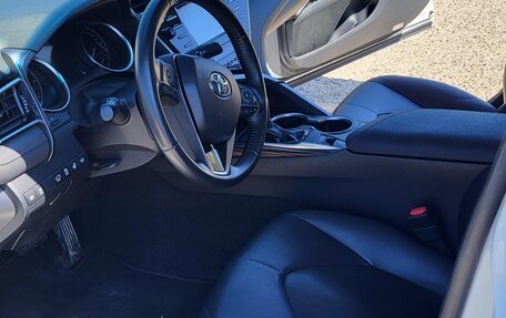 Toyota Camry, 2019 год, 3 100 000 рублей, 9 фотография