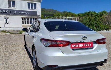 Toyota Camry, 2019 год, 3 100 000 рублей, 6 фотография