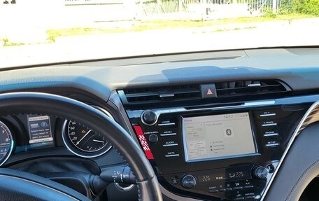 Toyota Camry, 2019 год, 3 100 000 рублей, 14 фотография