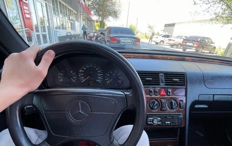 Mercedes-Benz C-Класс, 1996 год, 285 000 рублей, 9 фотография