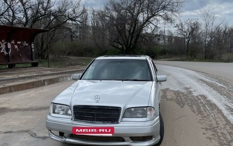 Mercedes-Benz C-Класс, 1996 год, 285 000 рублей, 3 фотография