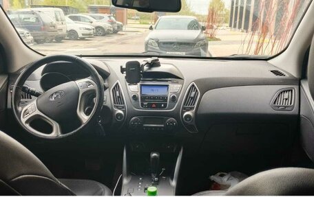 Hyundai ix35 I рестайлинг, 2011 год, 1 100 000 рублей, 5 фотография