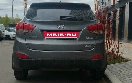 Hyundai ix35 I рестайлинг, 2011 год, 1 100 000 рублей, 2 фотография