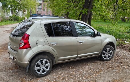 Renault Logan I, 2011 год, 600 000 рублей, 2 фотография
