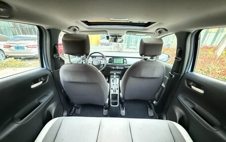 Honda Fit, 2022 год, 1 300 000 рублей, 13 фотография