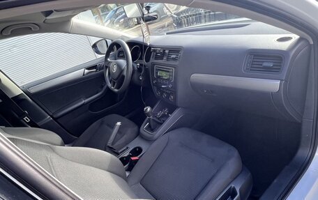 Volkswagen Jetta VI, 2016 год, 1 099 000 рублей, 4 фотография